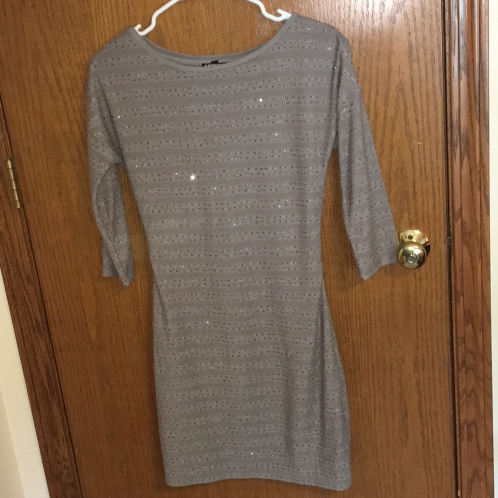 Causal dress